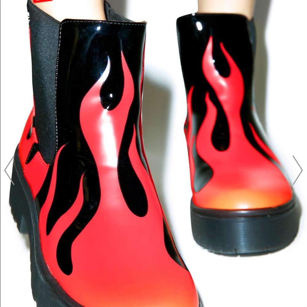 (SOLD) Fire Sign Boots